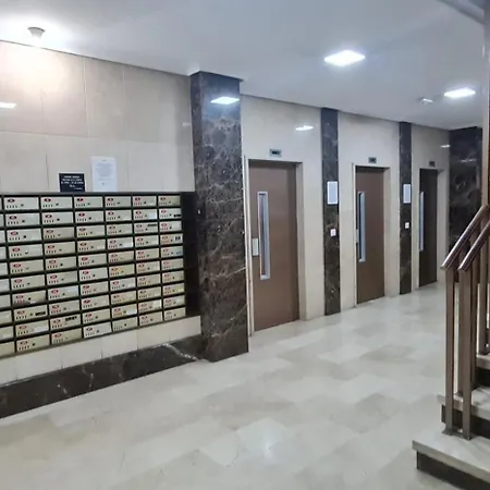 Miro Im Zentrum Апартаменти *